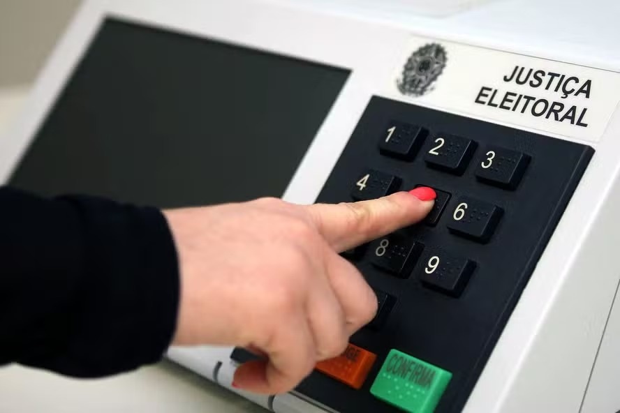 Brasileiros com mais de 60 anos são os mais engajados nas eleições, aponta pesquisa