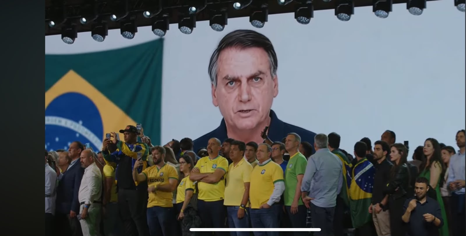 Deputada do PT aciona PGR por vídeo de Bolsonaro feito com IA na convenção de Flávio 