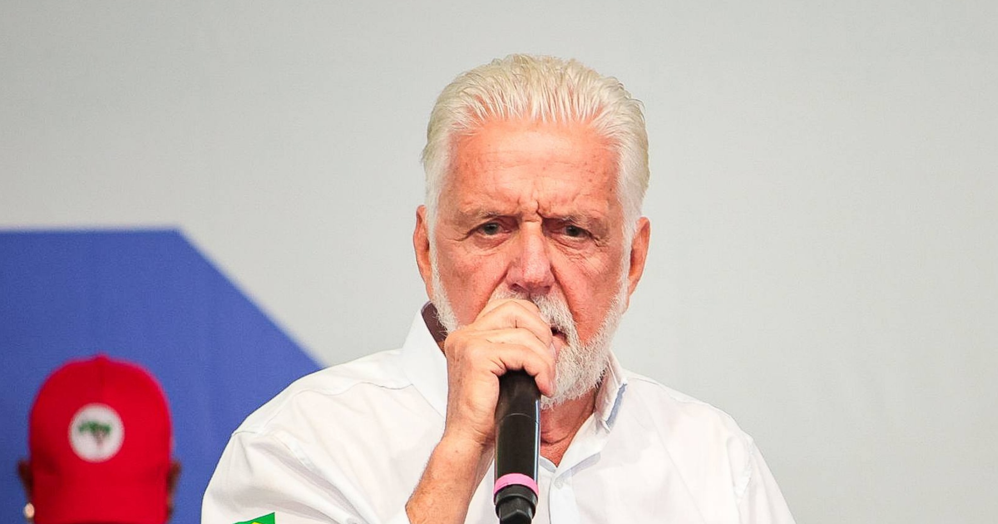 Deputado do PL pede tornozeleira para Jaques Wagner após reportagem sobre terreno de R$ 15 milhões