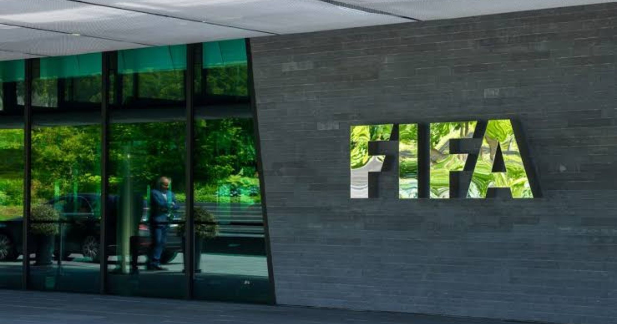 Fifa cria empresa para gerenciar direitos comerciais avaliada em R$ 102,5 bilhões