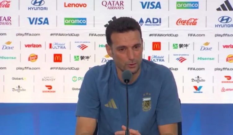 Lionel Scaloni chora após derrota da Argentina para a Espanha na final da Copa: 