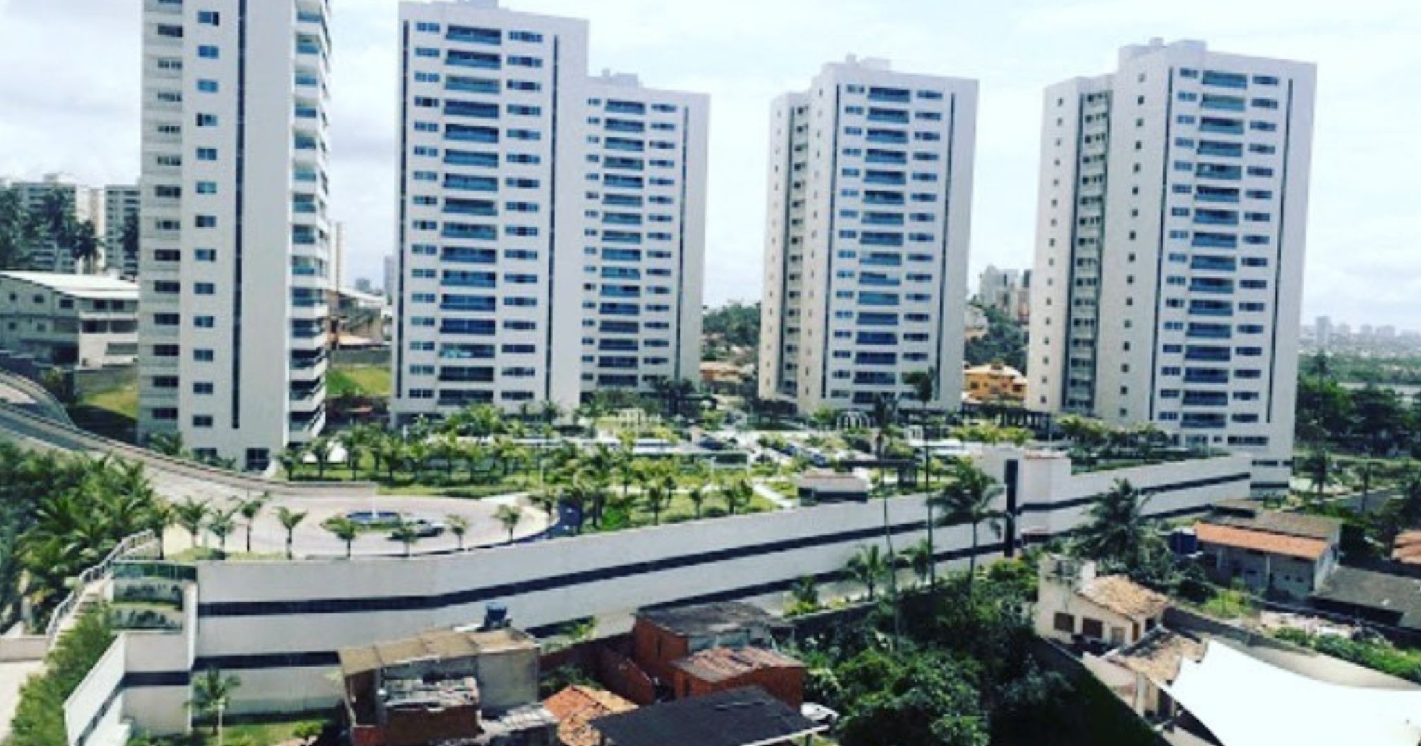 Prédios de luxo e 