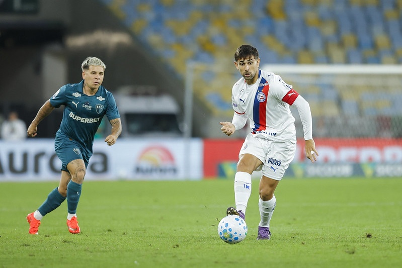 Ronaldo faz milagres e Bahia segura empate contra o Fluminense no Maracanã