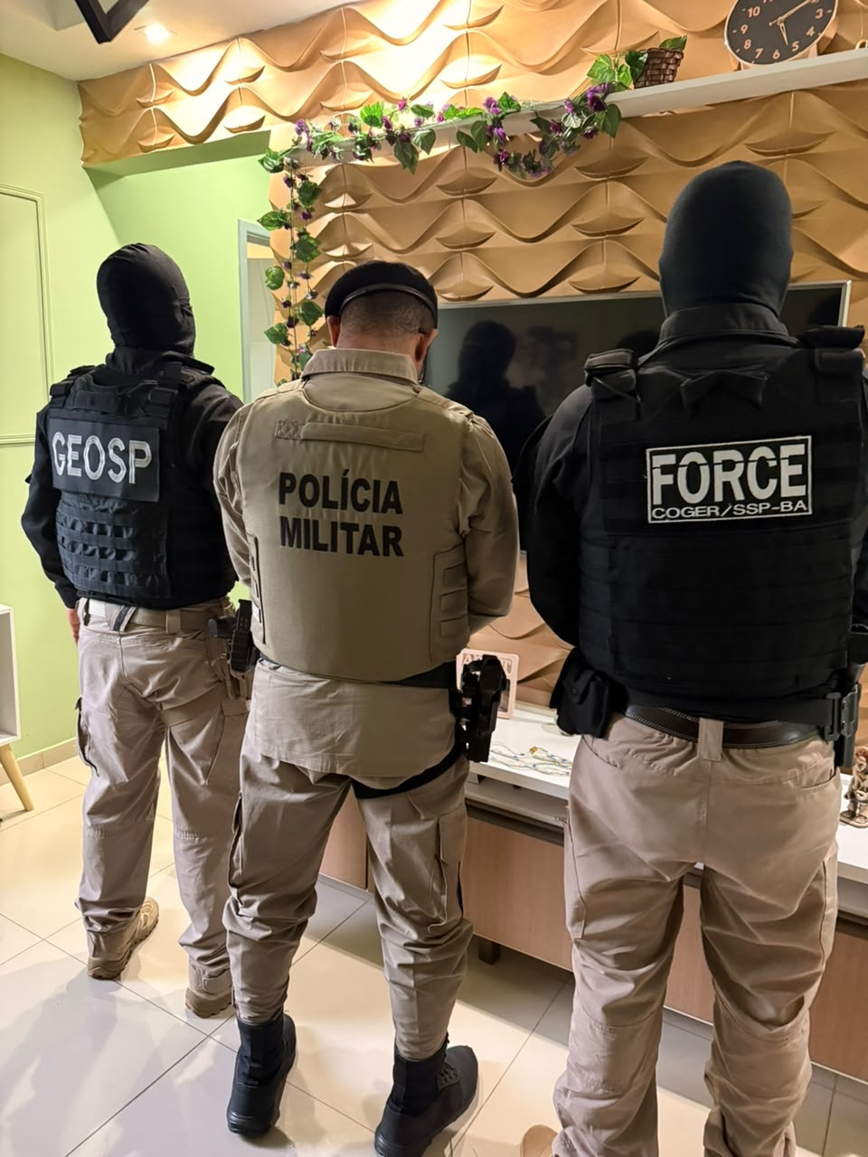 Seis PMs são alvo de operação por suspeita de homicídios em São Marcos