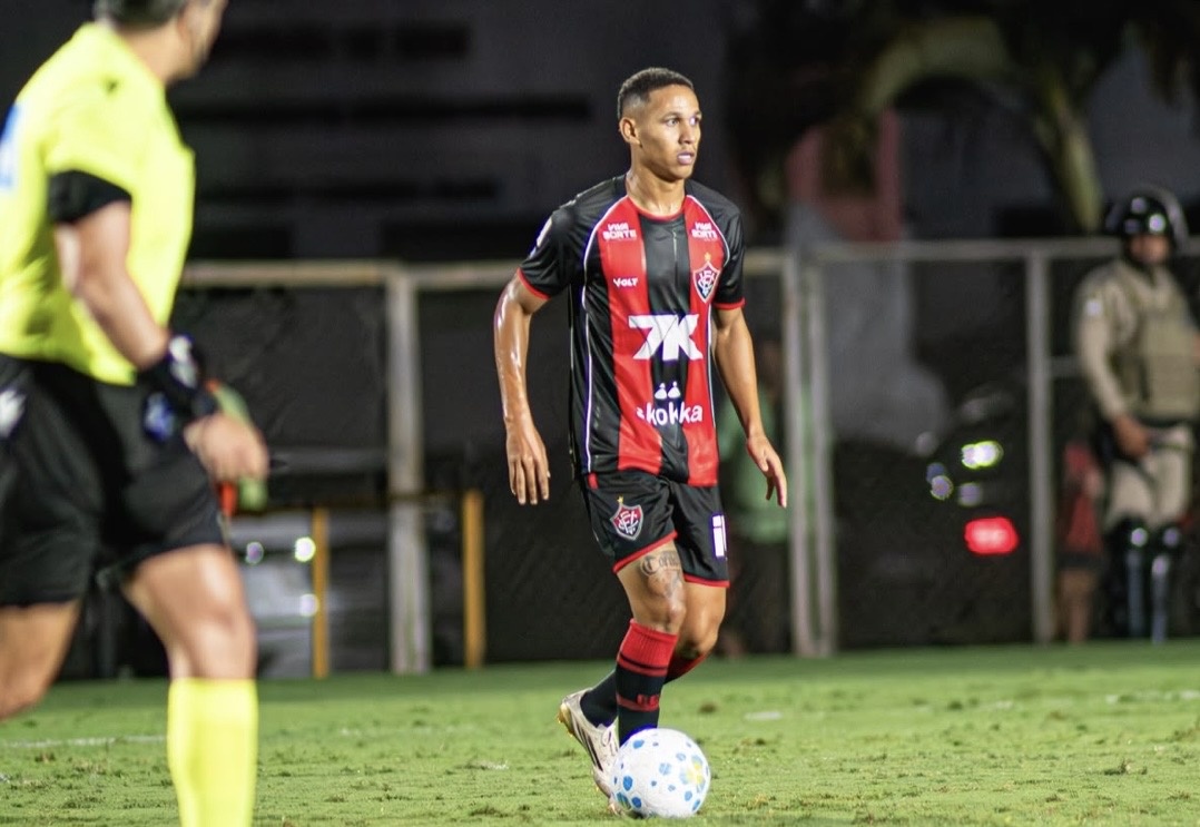 Vitória empresta volante Zé Breno ao Torreense, de Portugal