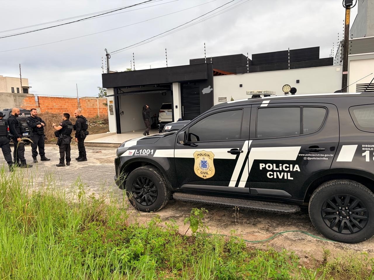 Advogada é presa na Bahia por suspeita de integrar organização criminosa e fraude 