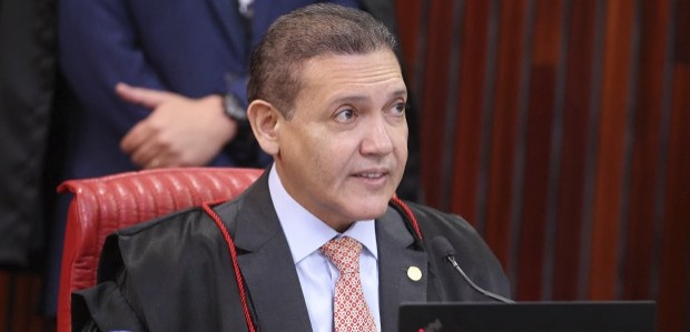 Após PT desistir de processo, TSE libera R$ 2,3 bi retidos do Fundo Eleitoral