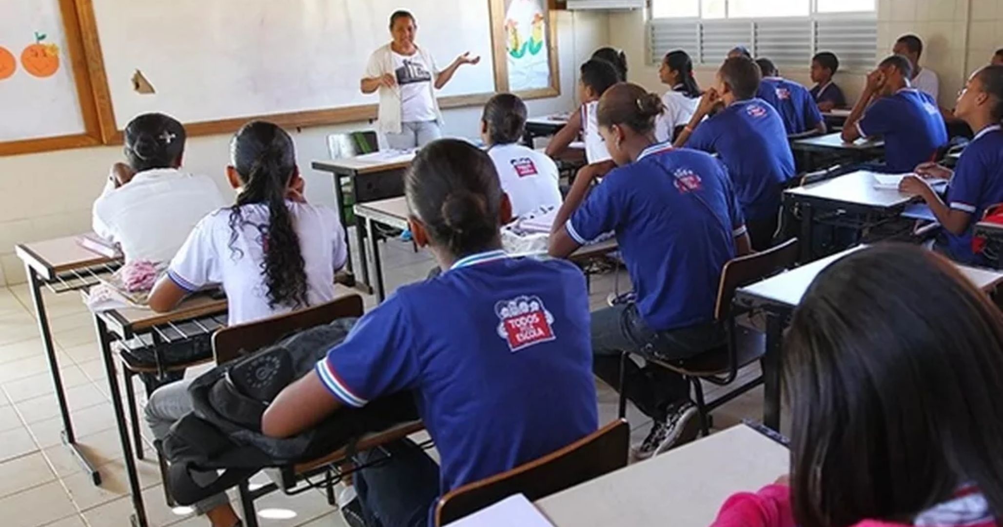Bahia tem 46,8% dos alunos do ensino médio no nível abaixo do básico em aprendizagem, indica levantamento