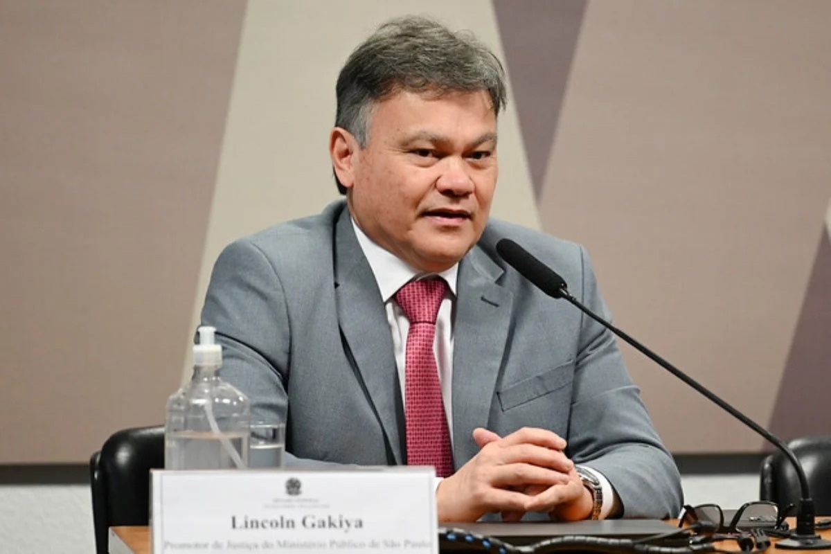 Caiado quer Lincoln Gakiya, promotor que enfrenta o PCC, no Ministério da Segurança