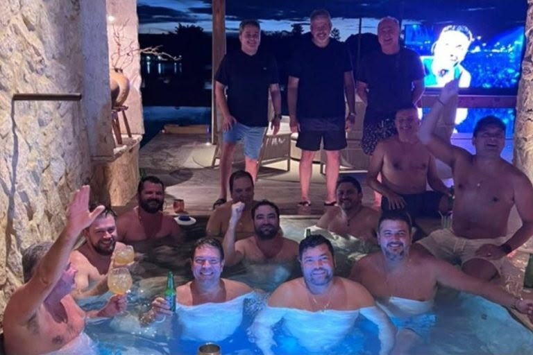 “Coronéis”, Elmar, Azi e Marcinho: Parlamentares baianos participam de “festa da piscina” com investigado nas fraudes do INSS
