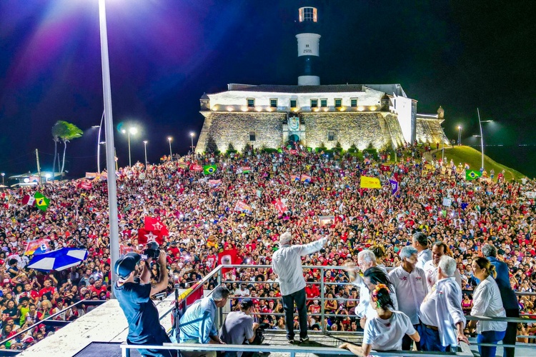 Evento com Lula em Salvador deve ter caminhada na Barra, como em 2022; saiba detalhes 