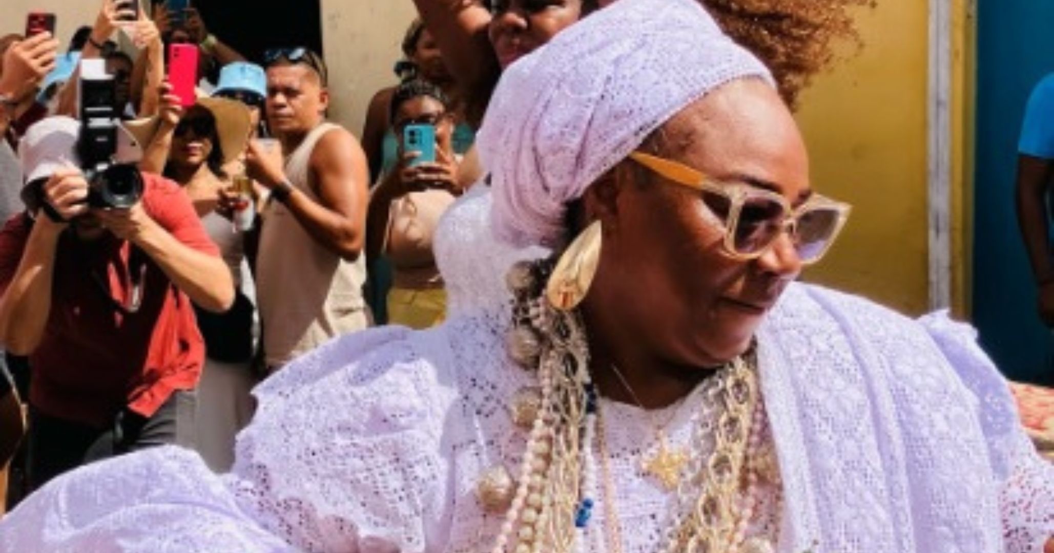 Festa da Boa Morte encerra programação nesta segunda e reúne fiéis para caruru e samba