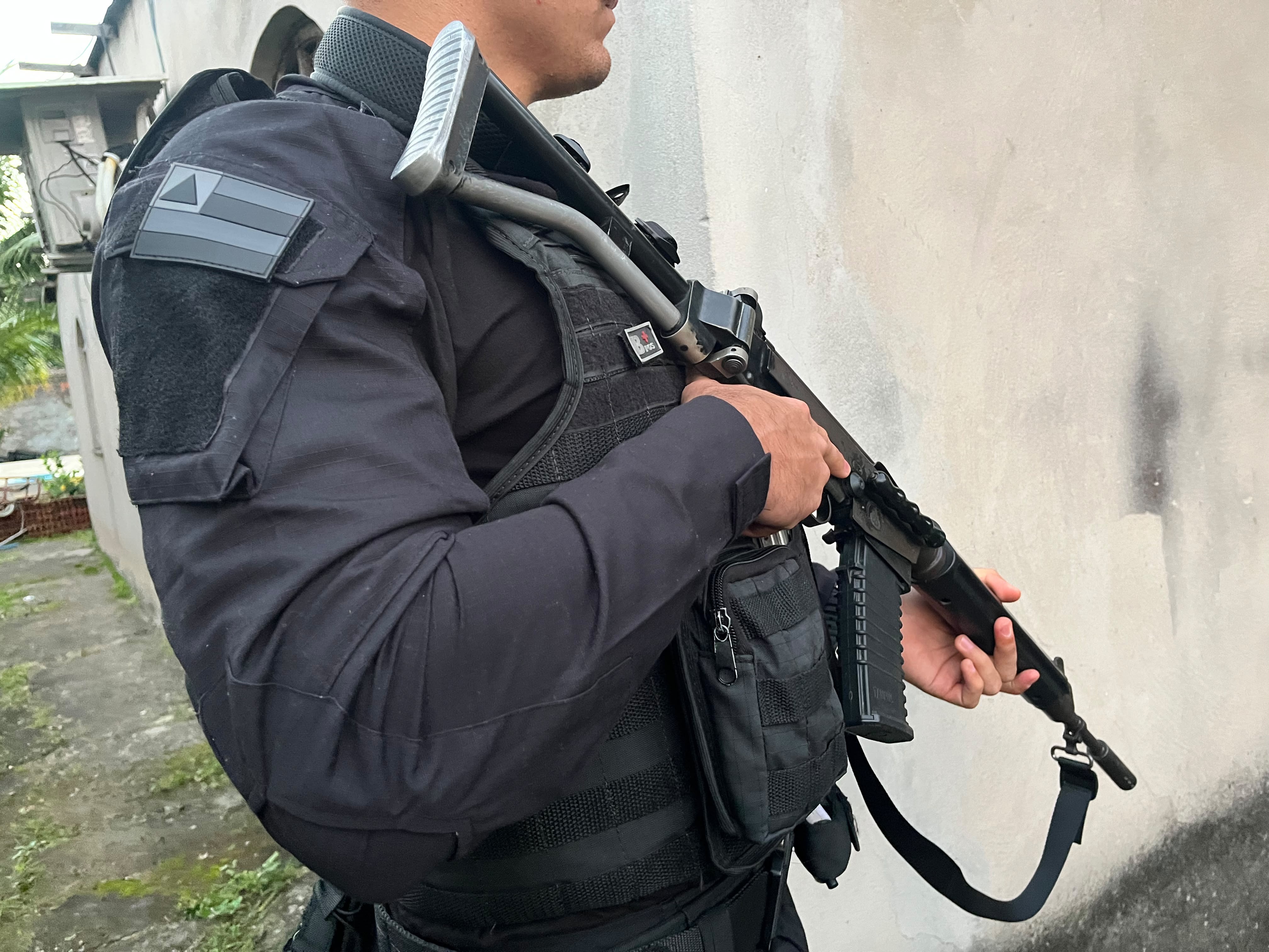 Homem é preso por tentar matar companheira a facadas em Serrinha