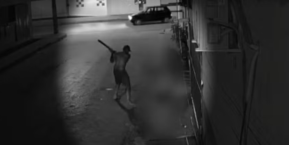 Homem em situação de rua é agredido com golpes de madeira após briga no Oeste baiano