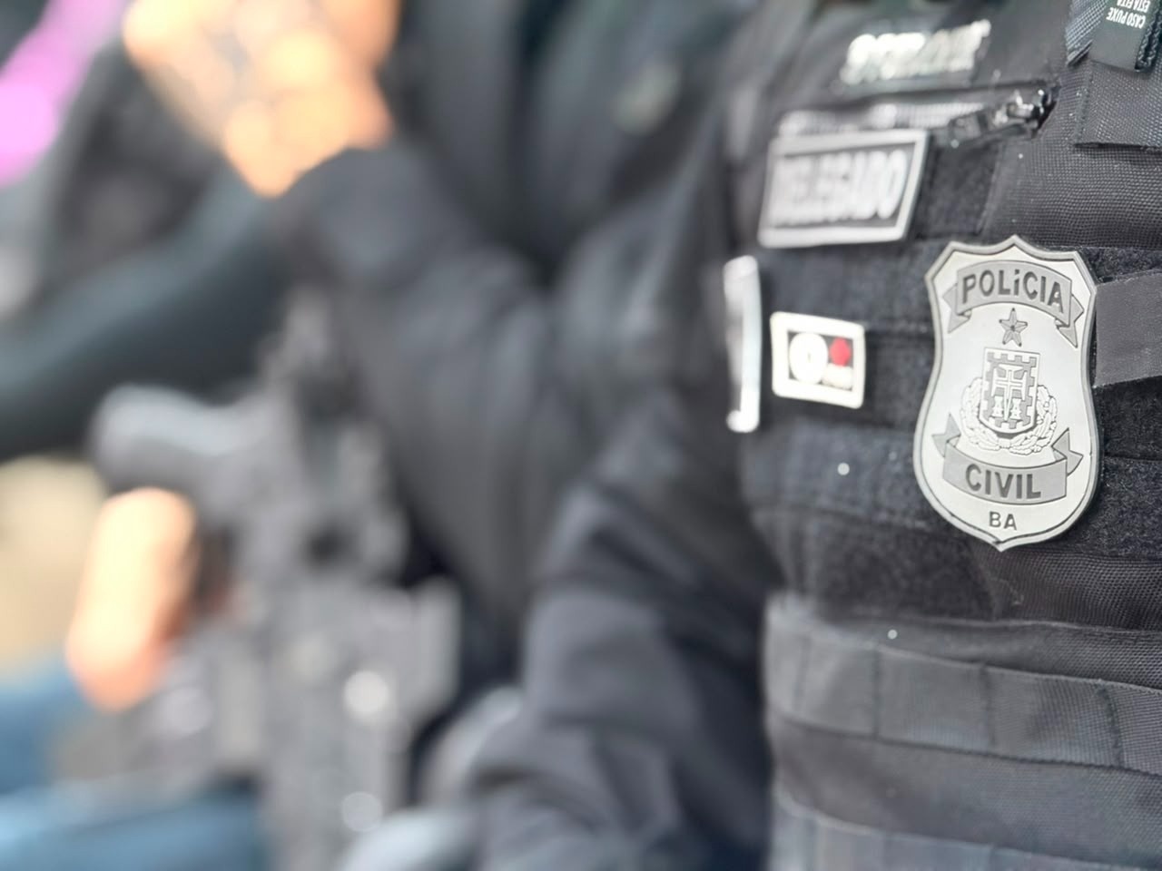 Homem procurado por homicídio qualificado é preso às margens da BR-101 em Presidente Tancredo Neves