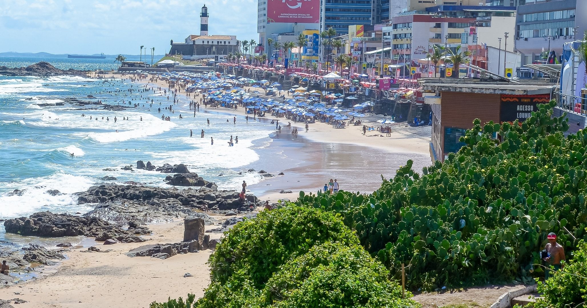 Inema alerta para 20 praias impróprias para banho em Salvador neste fim de semana