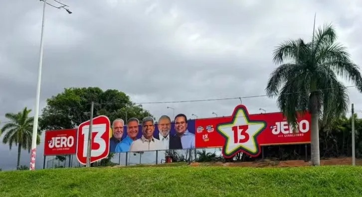 Justiça Eleitoral manda retirar outdoor de Jerônimo Rodrigues na Paralela em 24 horas