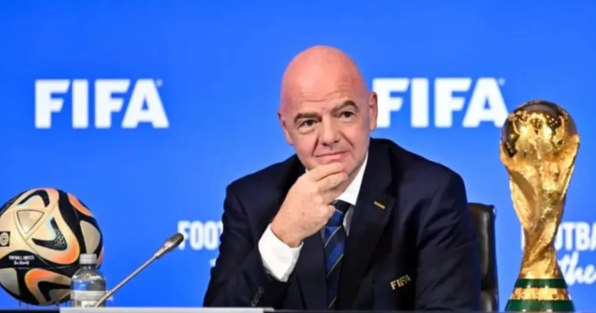Presidente das Ligas Europeias diz que Infantino “não tem futuro” na Fifa e cobra reforma