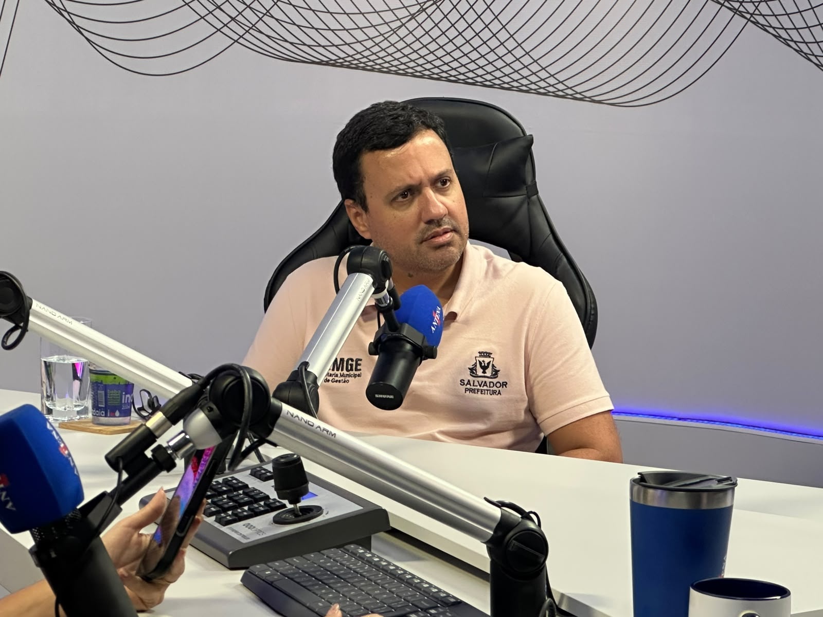 Secretário de Gestão de Salvador detalha negociações para atender demandas dos garis