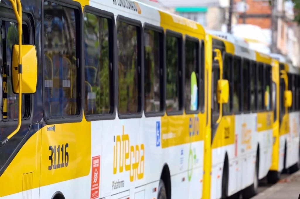 Semob realiza operação especial de transporte durante Procissão dos Nós, em Salvador