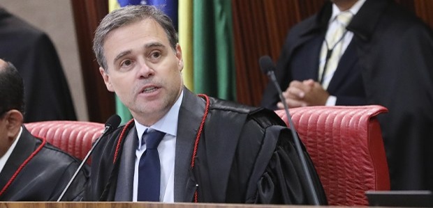 TSE mantém decisão que negou cassação de prefeito e vice de Valente (BA)