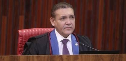 TSE suspende julgamento de ação do PT para ampliar fundo eleitoral e trava repasses a partidos