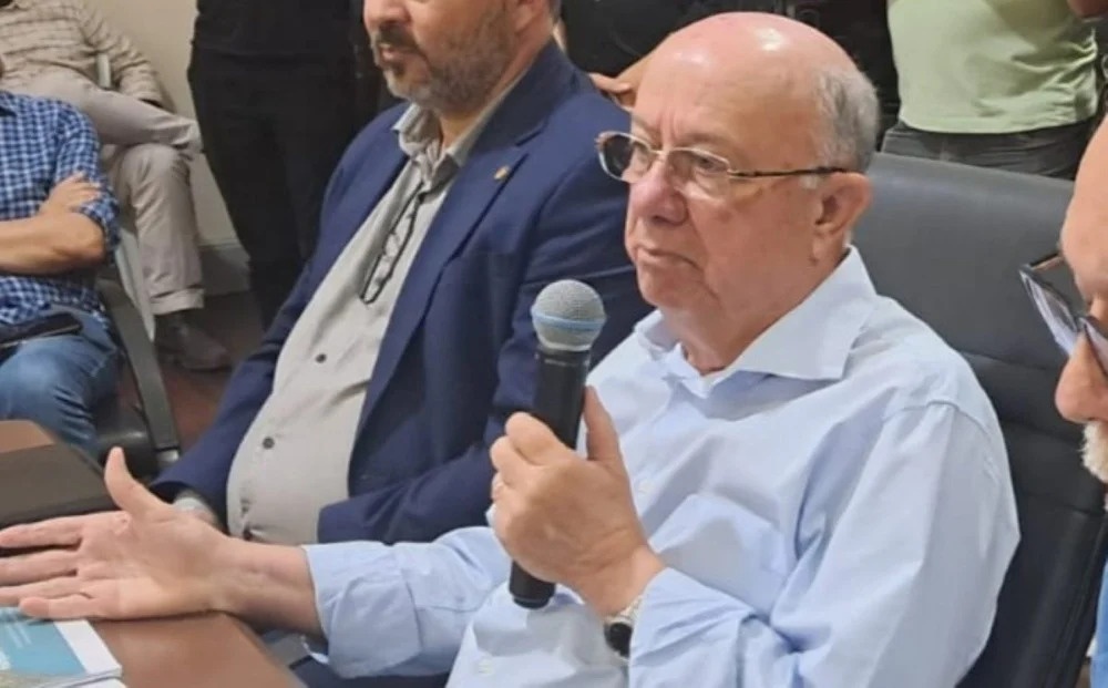 Zé Ronaldo determina apuração de suposto esquema de propina envolvendo secretaria em Feira