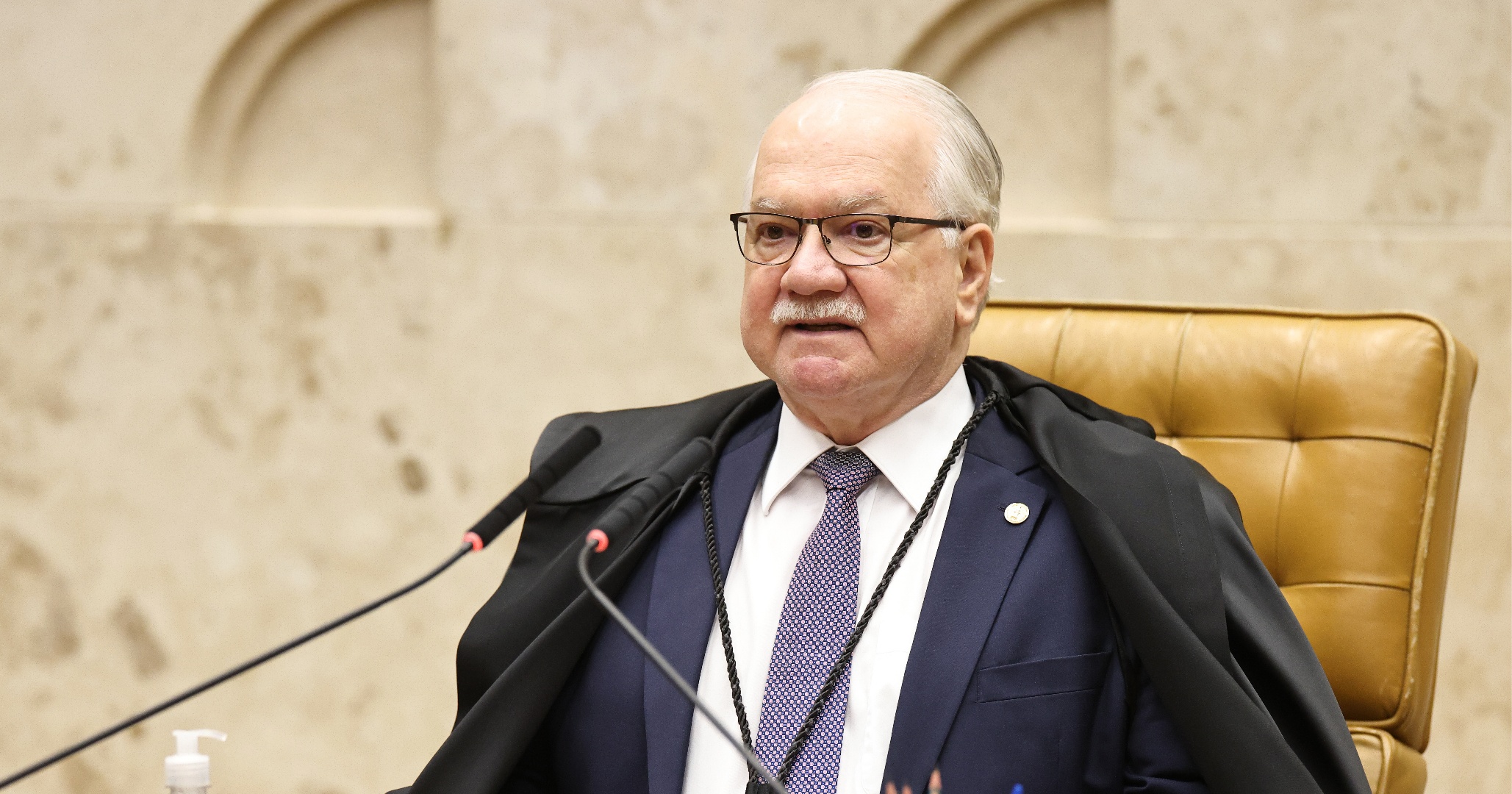 Fachin pede fim de sigilo em investigações do caso Master no STF