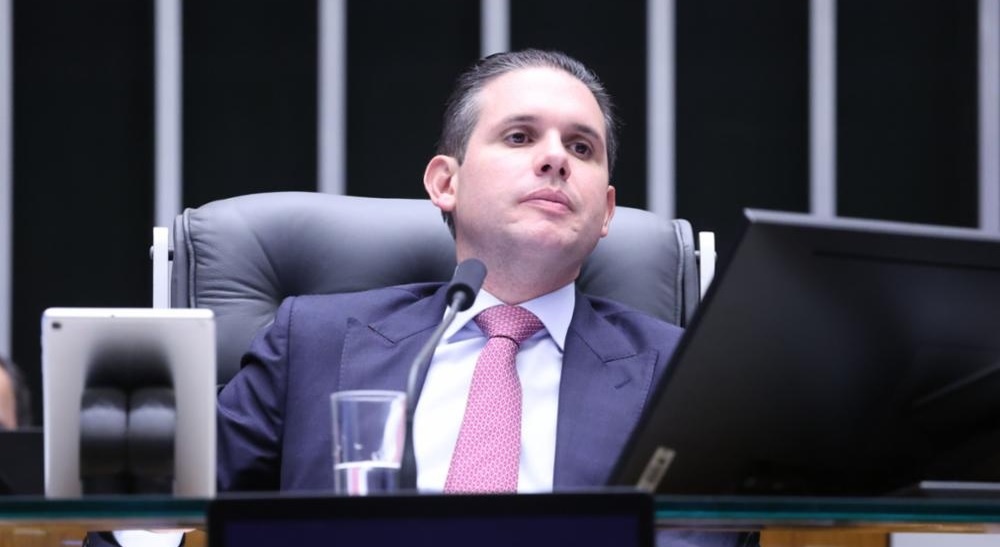 Hugo Motta adia para último dia do esforço concentrado a votação da MP que revogou a 