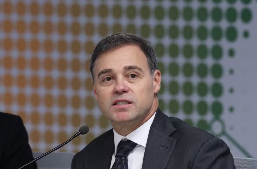 Mendonça diz que compartilhar conteúdo do celular de Vorcaro só serviria para 'tumultuar' 