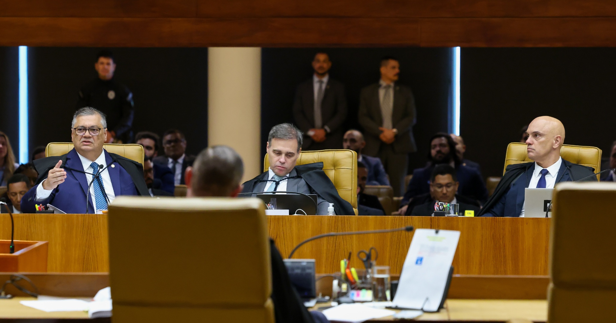 STF publica decisão após julgamento com placar de 4 a 3 para separar casos de Moraes e Mendonça