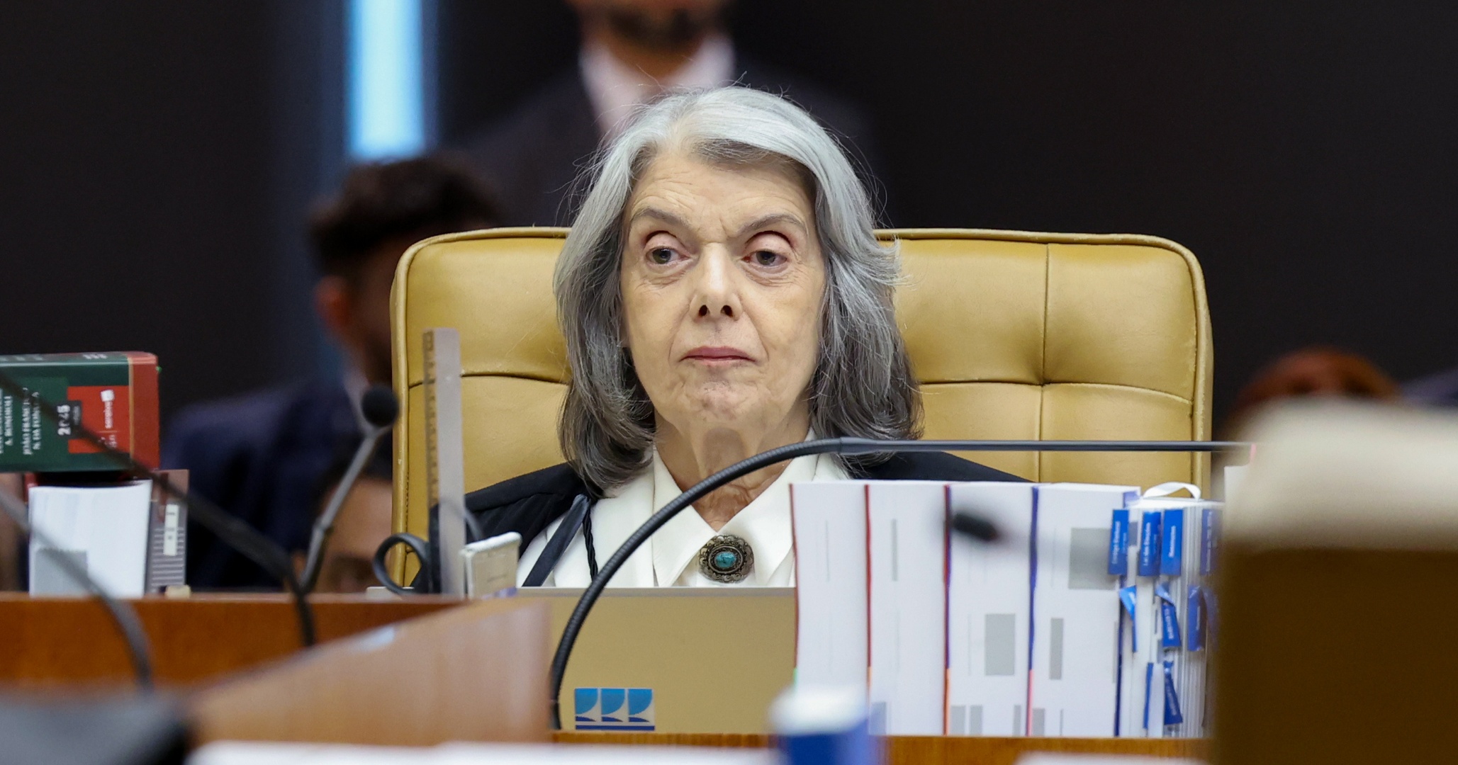 VÍDEO: Cármen Lúcia diz estar envergonhada com crise no STF e pede desculpas à população brasileira