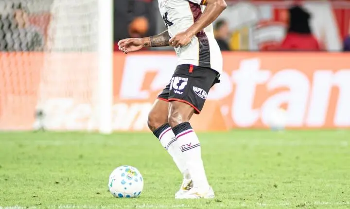 Caíque desfalca o Vitória contra o Vasco no jogo de volta da Copa do Brasil