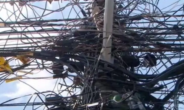 Com prefeitura querendo mais bairros com fios subterrâneos, PDDU e Louos preveem soterramento desde 2016