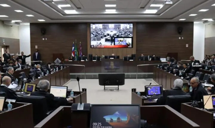 Desembargadores discutem falta de transparência em promoções de magistrados no TJ-BA