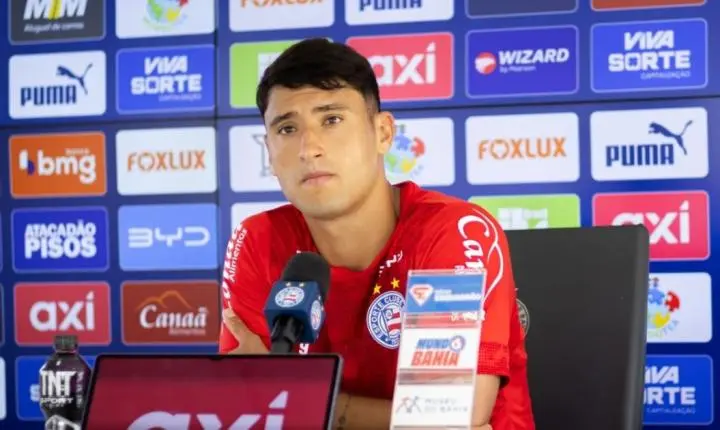 “É um jogo à parte”: Estreante em Ba-Vi, Alejo Véliz destaca tranquilidade do elenco e projeta duelo no Barradão