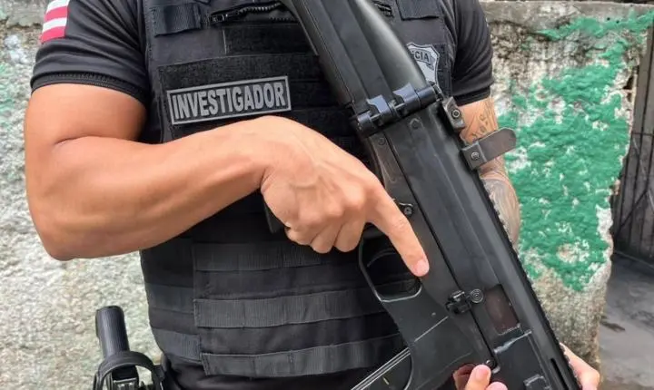 Homem é preso após descumprir medida protetiva e agredir ex-companheira em Santo Estêvão