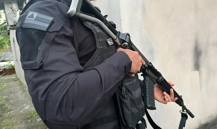 Homem é preso por tentar matar companheira a facadas em Serrinha