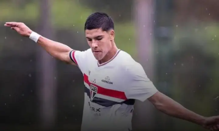 Jogador de 19 anos do São Paulo é solto após atropelamento com morte de idoso em Barueri