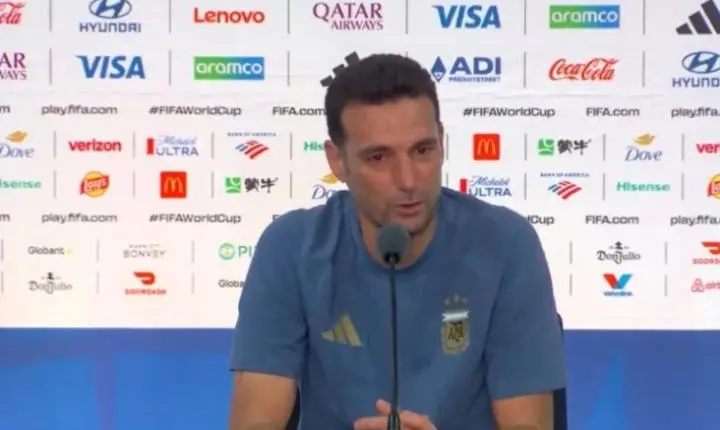 Lionel Scaloni chora após derrota da Argentina para a Espanha na final da Copa: 