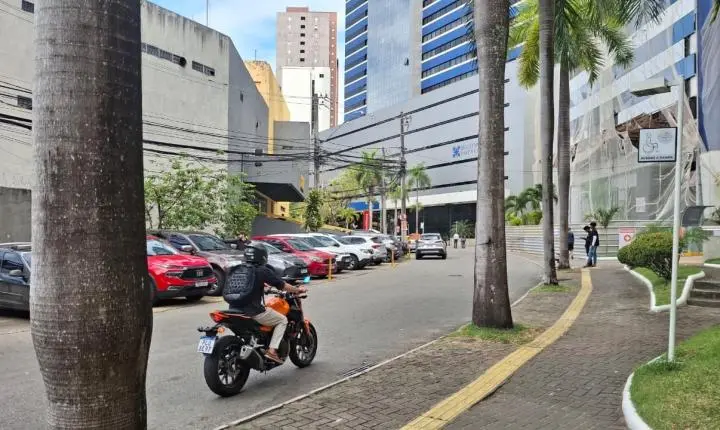 MP-BA investiga estacionamentos em Salvador por cobrança indevida em vias públicas
