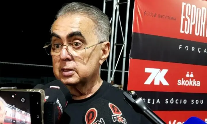 Papellin respalda Jair Ventura e projeta permanência no Vitória até o fim do ano