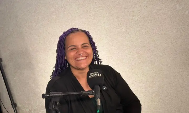 Professora Delliana Ricelli critica desinformação e “criminalização” da esquerda na política