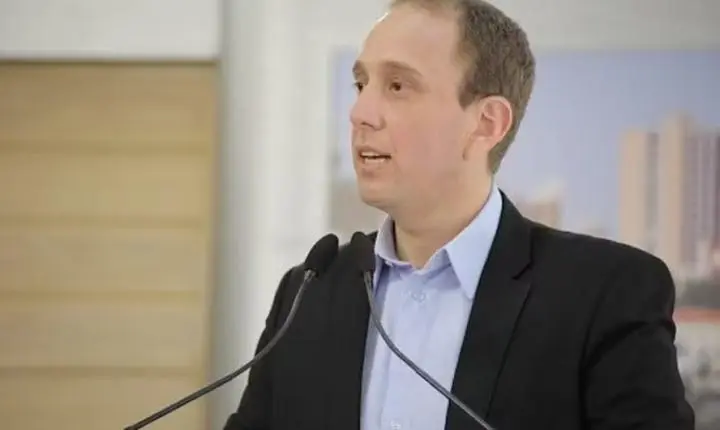Republicanos expulsa prefeito 'tiktoker' de Sorocaba após ele apoiar candidatura da esposa