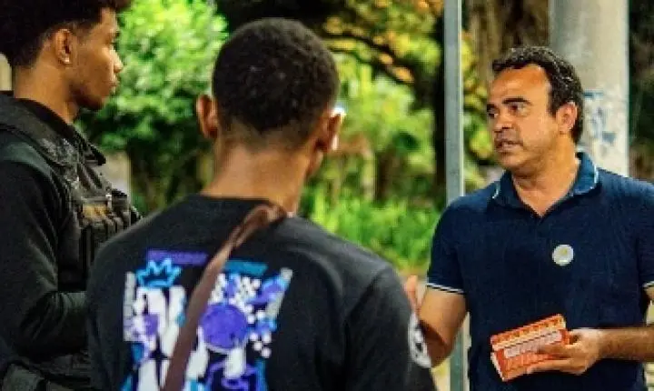 Ronaldo Mansur visita terreiro e vai a cidade natal durante dia de campanha  