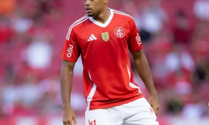 STJD mantém decisão e Victor Gabriel, do Internacional, está suspenso até volta de Gabriel Pec aos gramados