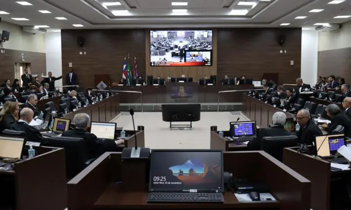 TJ-BA instaura sindicância para apurar denúncias de assédio contra magistrado