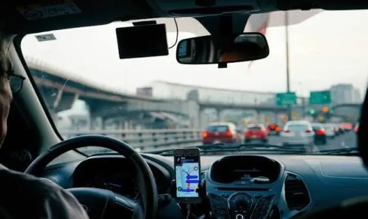 TJ-BA valida exclusão de motorista Uber por cancelar 64% das corridas