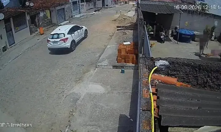 VÍDEO: Homens armados fuzilam residência e deixam um ferido em Feira de Santana
