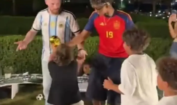VÍDEO: Sósias de Lamine Yamal e Messi viralizam após novo episódio dos jogadores na Copa do Mundo